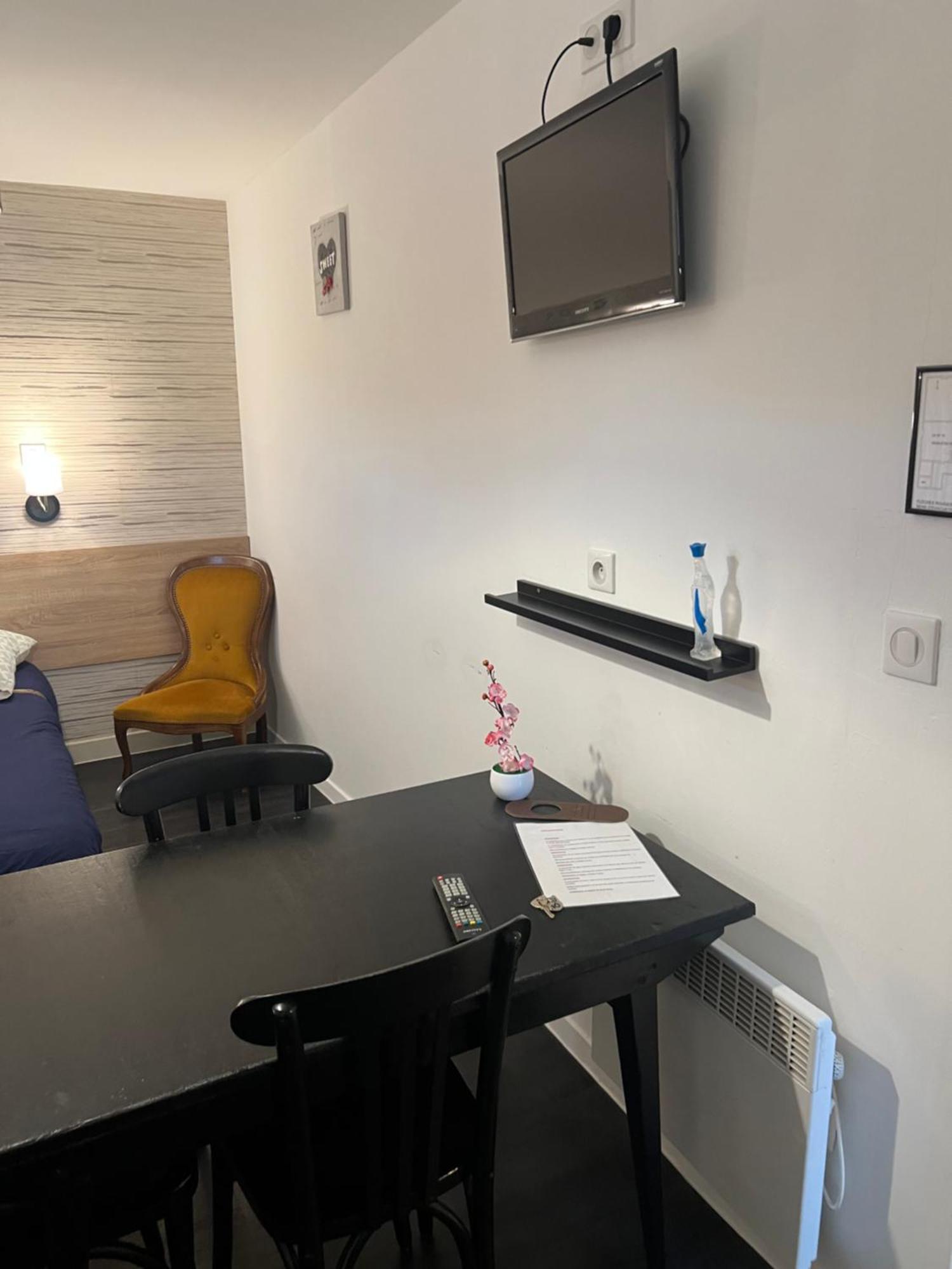 Residence Sainte Therese - La Villa Selva لورد المظهر الخارجي الصورة